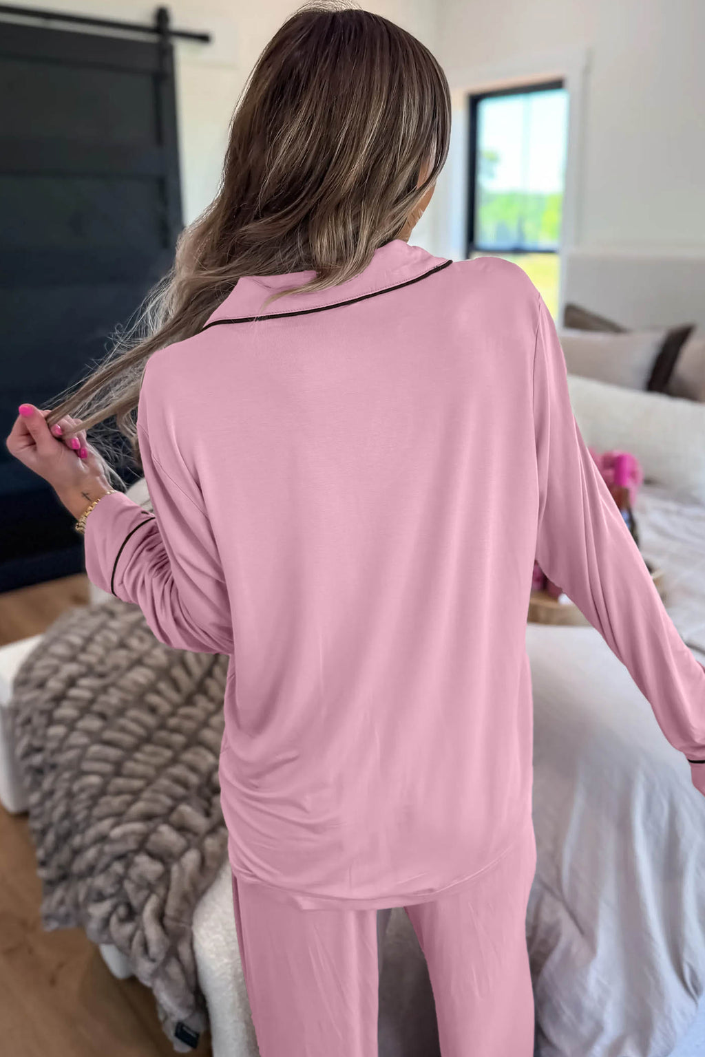 Contrast piping pajama set, alternate view