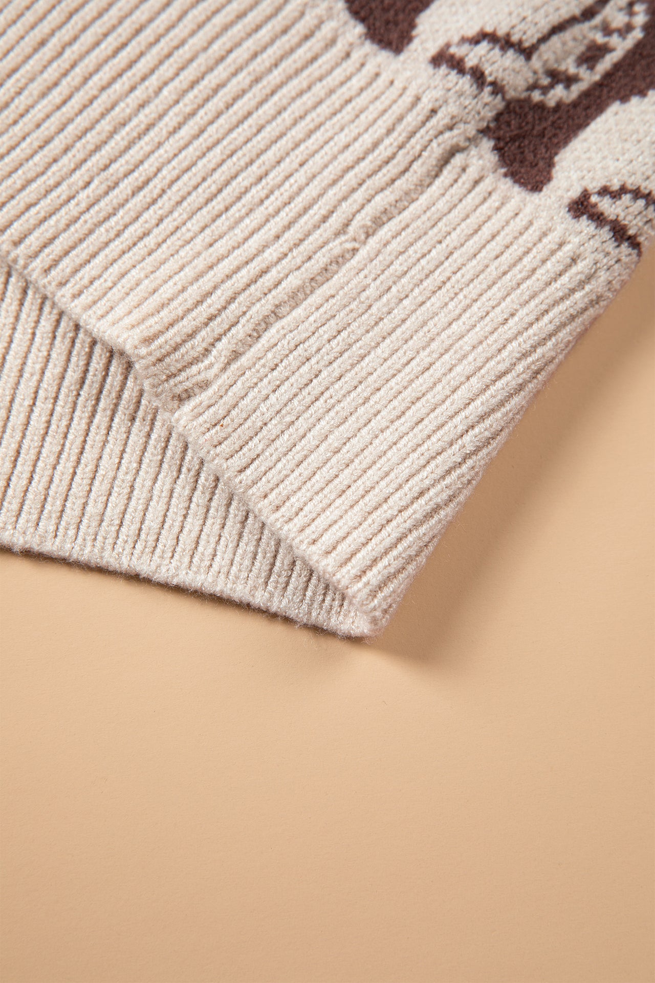 Brown Western Horseshoe Bow Pattern Button Front Sleeveless Knit Sweater