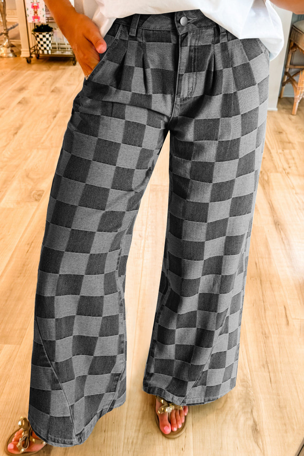 Women's dark grey checkered wide-leg jeans
