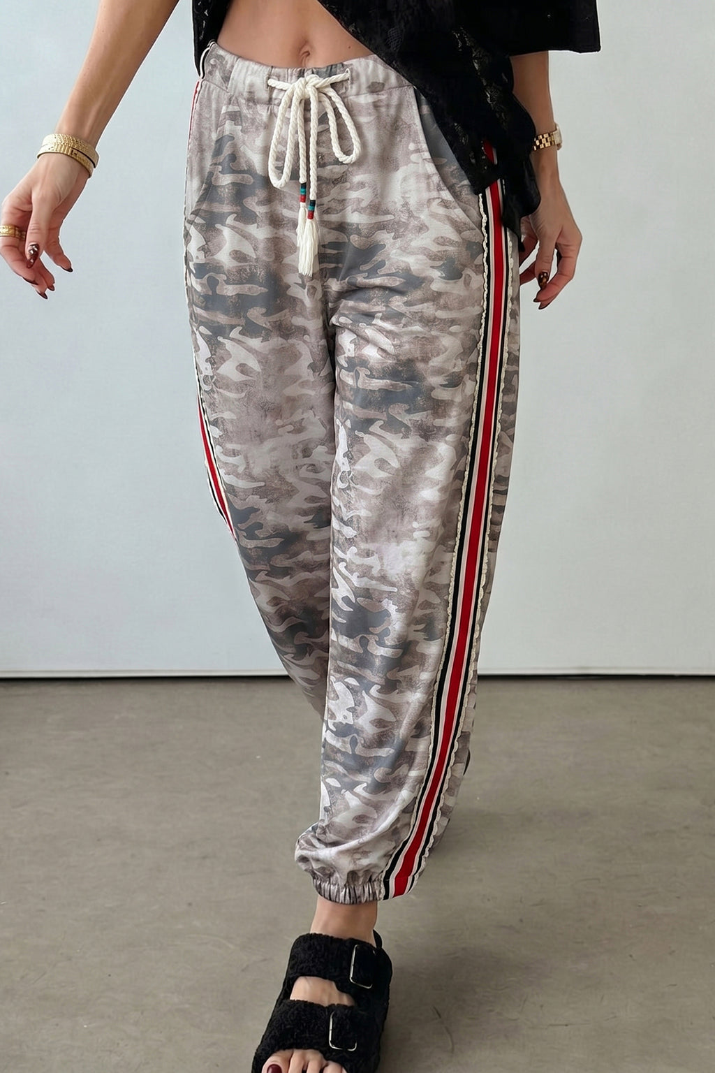 Green Camouflage Print Striped Side Panel Patchwork Drawstring Pants Dear-Lover Dropshipping