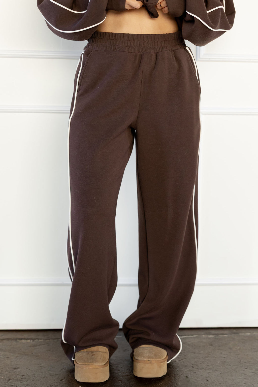 Coffee Sporty Piping Trim Mock Neck Pullover Relaxed 2pcs Pant Set Dear-Lover Dropshipping