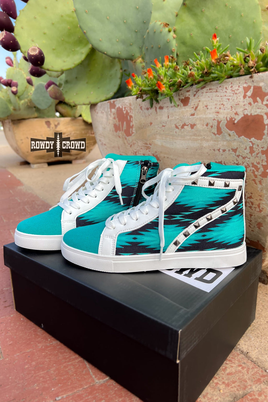 Heartland Hightops Rowdy Crowd Clothing