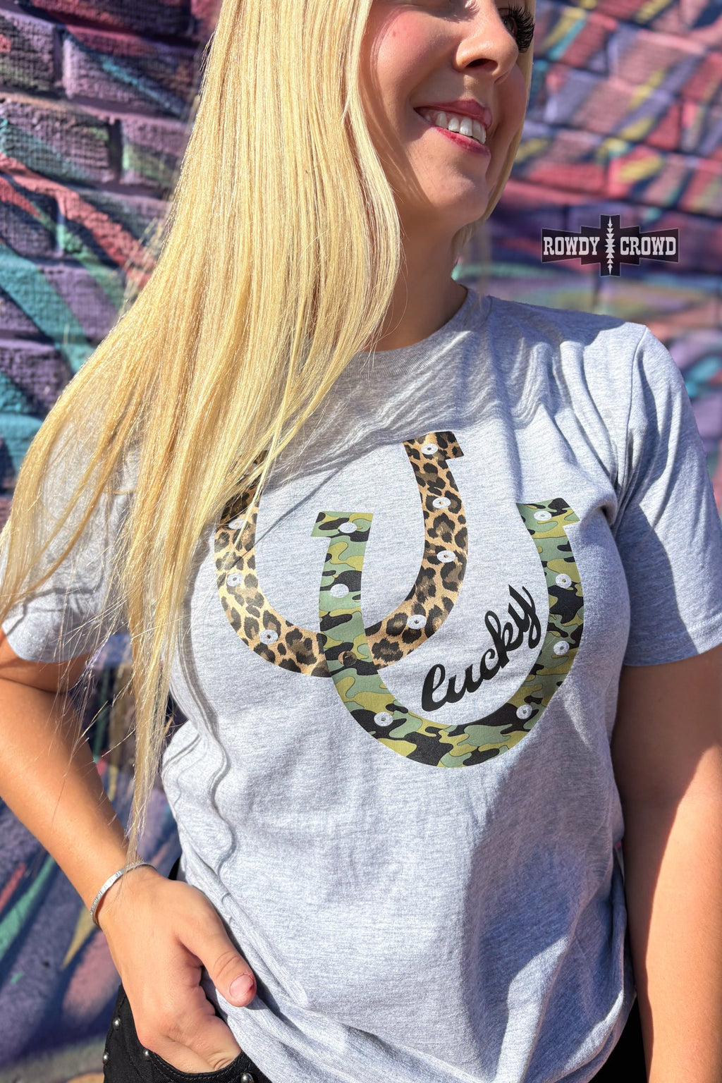Lucky Horseshoe TEE Rowdy Crowd Clothing