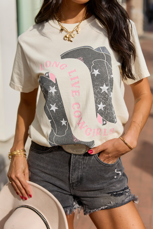 Comfort Colors Western Graphic Tee - Model Front View in Ivory Shirt