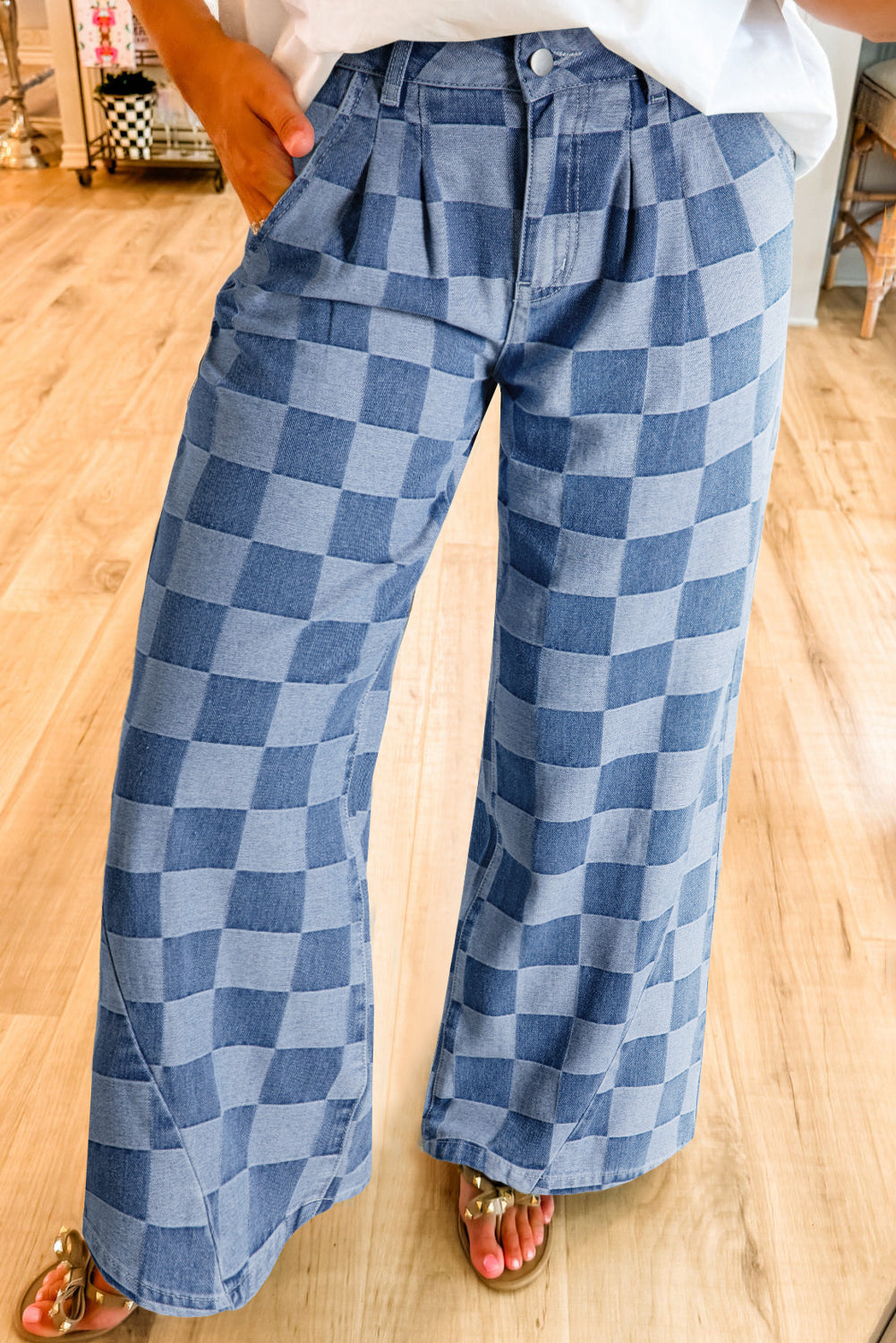 Grey checkered wide leg jeans, view 4