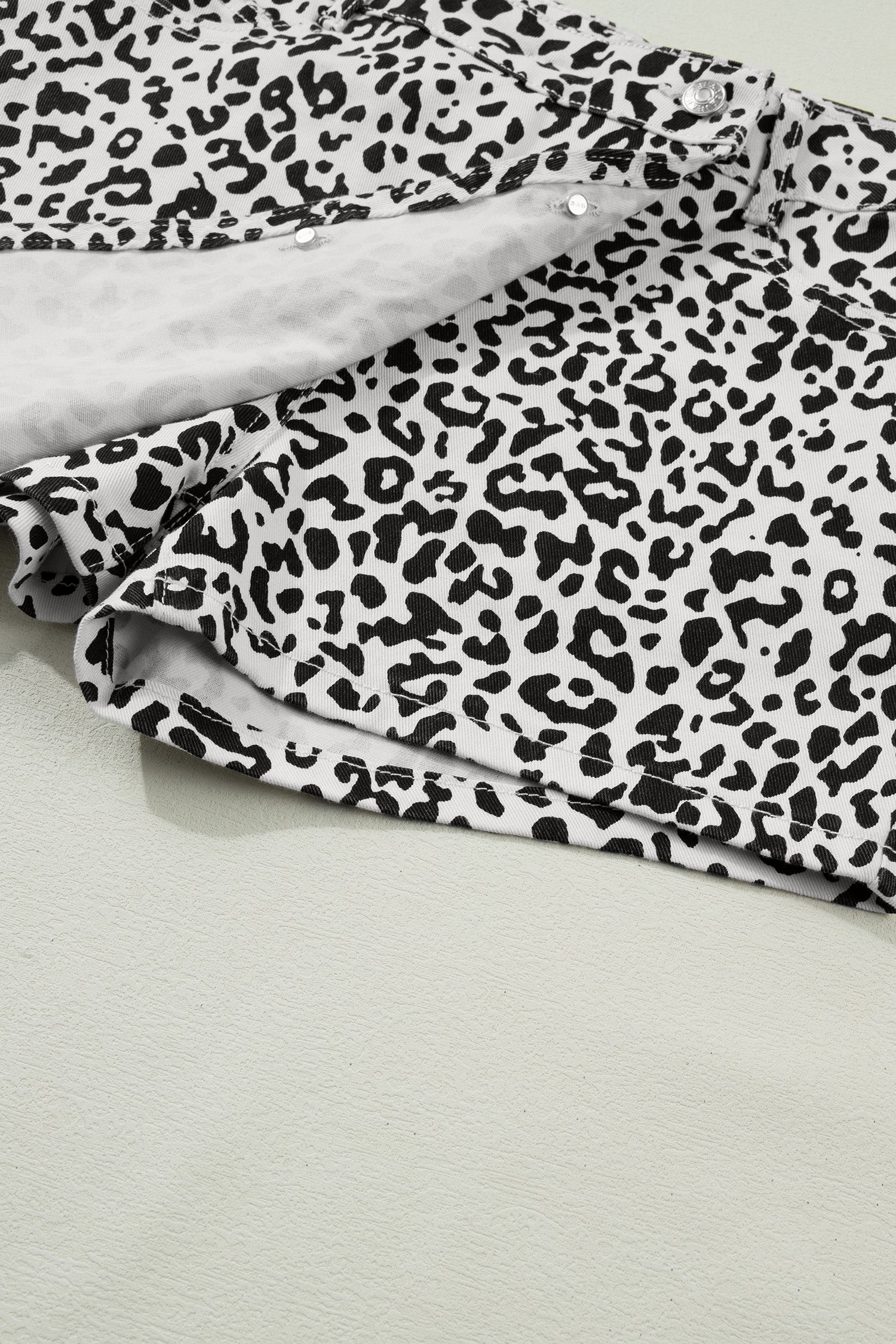 Black Leopard Print Button Overlap Denim Shorts