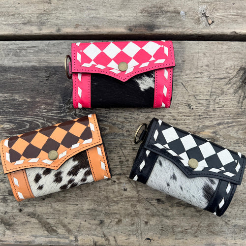 Black Pink checkered small genuine leather wallet with snap closure and brass keyring by Double B Wild Rags