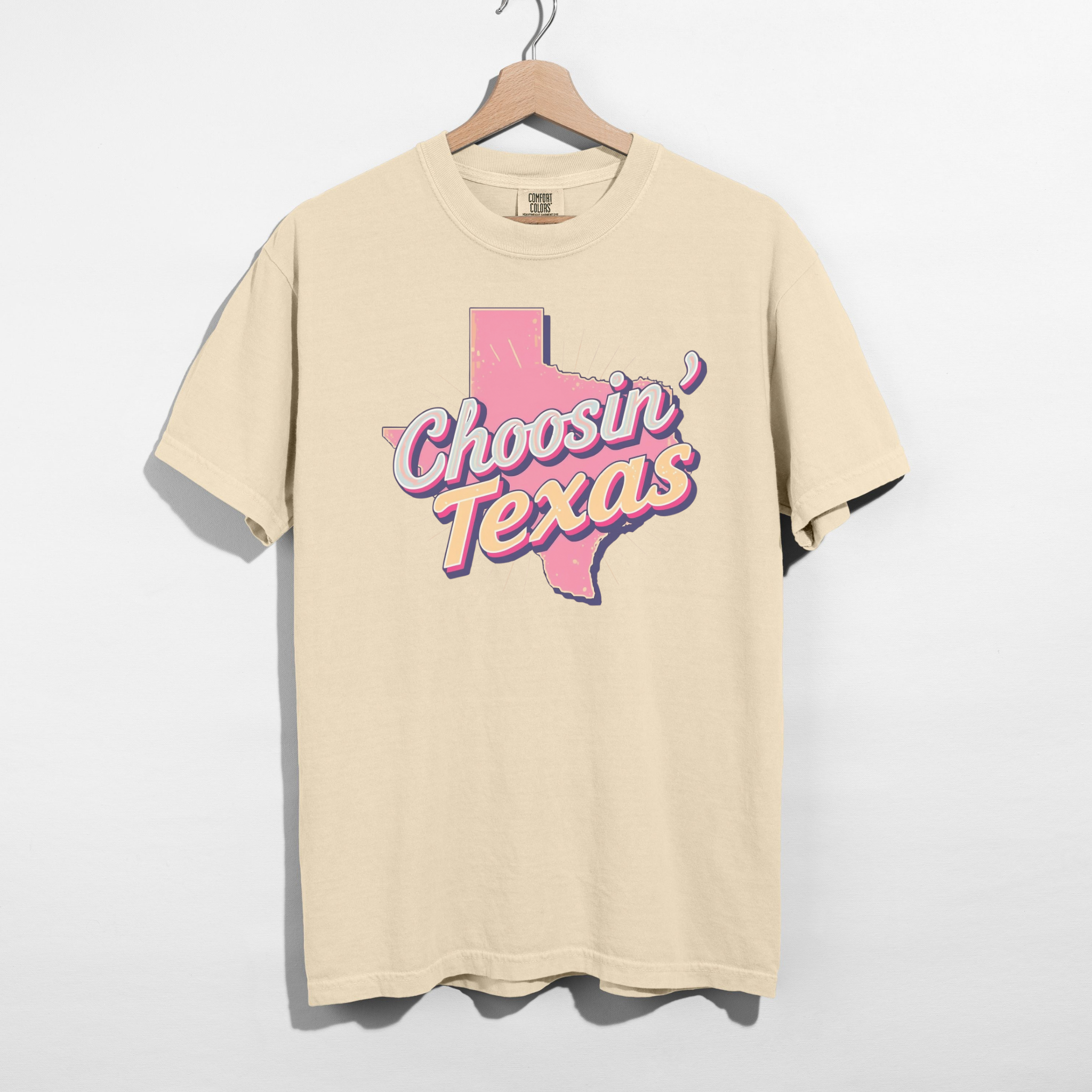 Choosin’ Texas Pink Graphic Tee – Retro Cowgirl Texas Shirt
